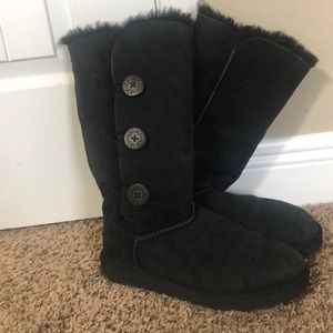 Black Uggs